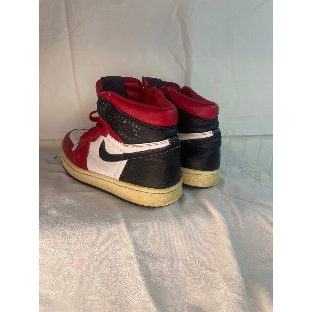 Nike Air Jordan 1 Retro High OG Satin Red Snakeskin CD0461-601 Womens 8 Mens 6.5 - Picture 5 of 8
